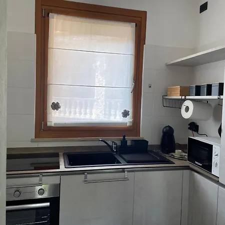 Ermele's House בית נופש *