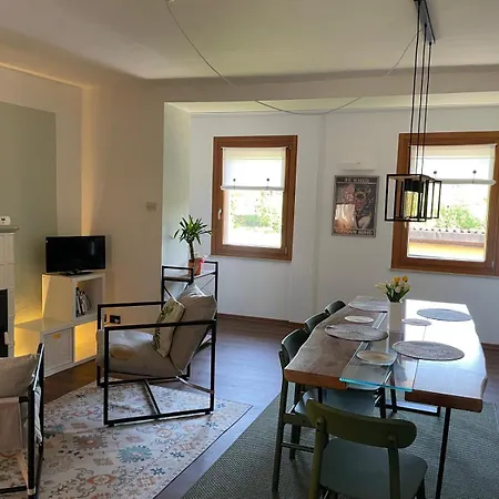 Ermele's House בית נופש